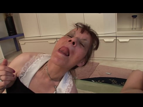 ❤️ İki nənənin və bir babanın üçlü var ️ Porno pornoda az.pornpk.ru ﹏