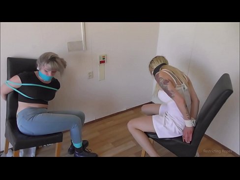 ❤️ Asılı / bağlanmış və ağzı bağlanmış / çətinlik içində olan qız ️ Porno pornoda az.pornpk.ru ﹏